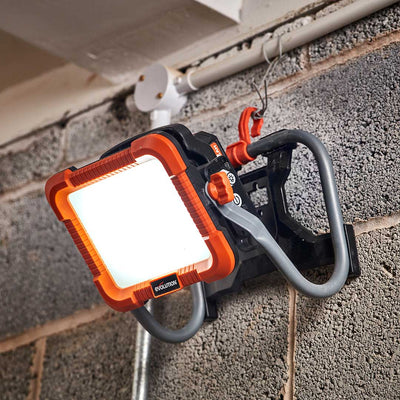 Lampa de lucru cu acumulator LED Evolution R2700WLT-Li 18V Li-Ion EXT (fara acumulator)